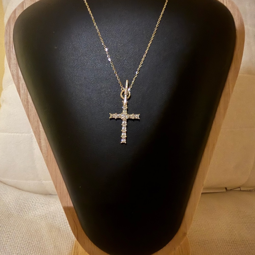 Sterling Silver Moissanite Lariat Style Cross Pendant Necklace - Picture 3 of 6